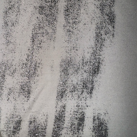 Calvin Klein Metallic Long Sleeve Tee Vintage Graphic Tee 100% Rayon Silv… - Picture 5 of 13